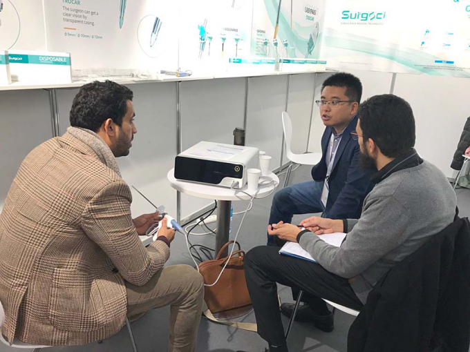 Jednorazowy trokar Hassona 12 mm z tępą końcówką Trokar o dobrym mocowaniu Surgsci 7